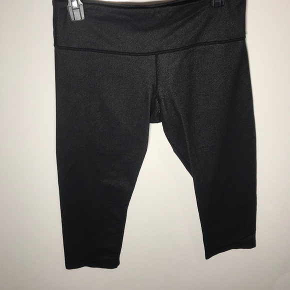 Lululemon Wunder Under Cropped Leggings - Picture 4 of 8